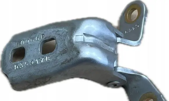 Buick Enclave II Front door lower hinge 80066P D35017B