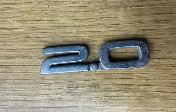 Toyota Avensis T250 Manufacturers badge/model letters