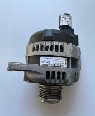Alfa Romeo Giulietta Generator/alternator 51931432