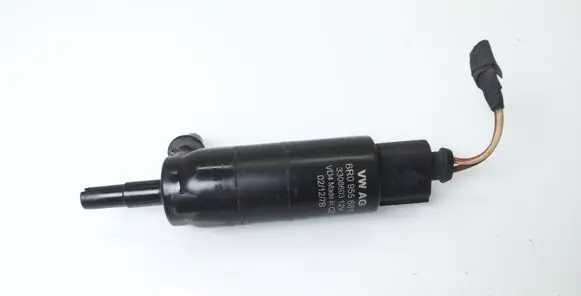 Volkswagen PASSAT B7 Windshield washer spray nozzle 6R0955681