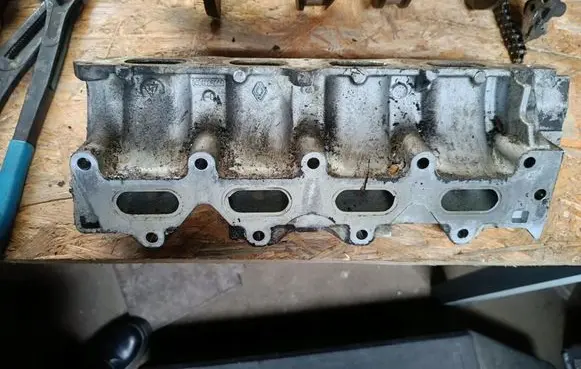 Renault Clio II Intake manifold 140406266R