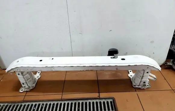 Volvo C30 Front bumper support beam