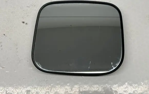Mitsubishi Pajero Wing mirror glass