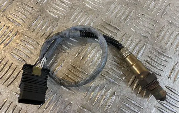 BMW 3 F30 F35 F31 Lambda probe sensor 7589122