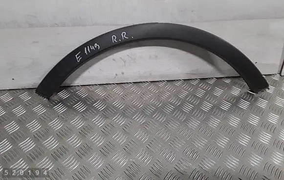 Ford Kuga I Rear arch trim 8V41S286D02AD
