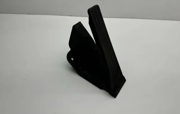 Mercedes-Benz C W205 Accelerator throttle pedal A2053000004