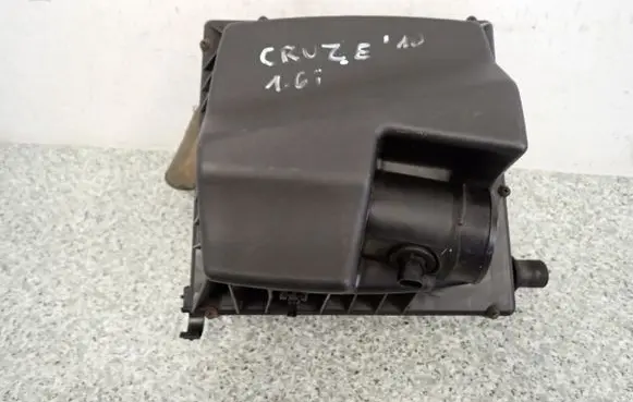 Chevrolet Cruze Air filter box cover 