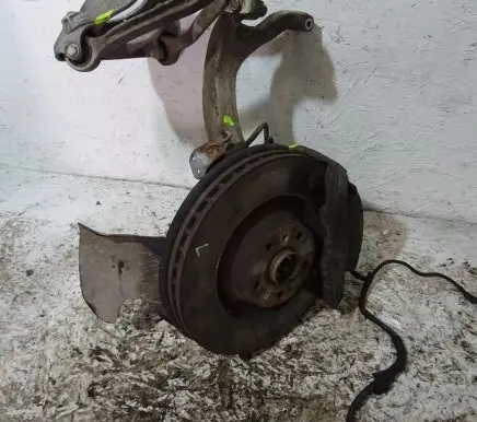 Volkswagen Phaeton Front wheel hub spindle knuckle