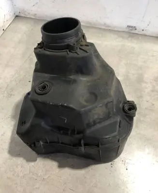 Audi A8 S8 D4 4H Air filter box 4H0133823