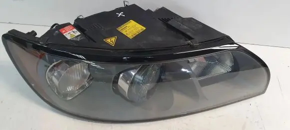 Volvo V50 Headlight/headlamp 30698890