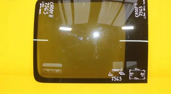 Volkswagen Caddy Sliding door window/glass 7563
