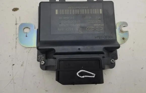 Hyundai i40 Hand brake control module 597903Z500