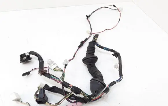 Toyota Avensis T250 Front door wiring loom