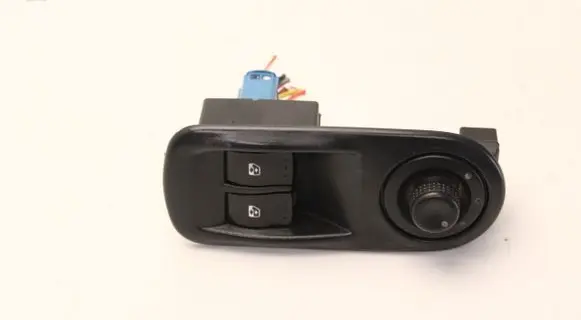 Opel Vivaro Window control relay 