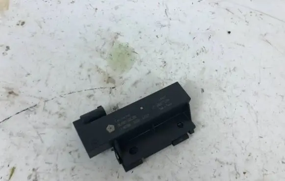 Maserati Ghibli Keyless (KESSY) go control unit/module 68067753AA 64469T 3636263204