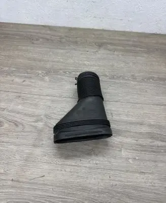 Volkswagen Golf V Air intake duct part 1K0129618AH