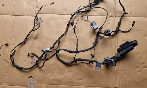 BMW 5 GT F07 Front door wiring loom 9210104 16705371A