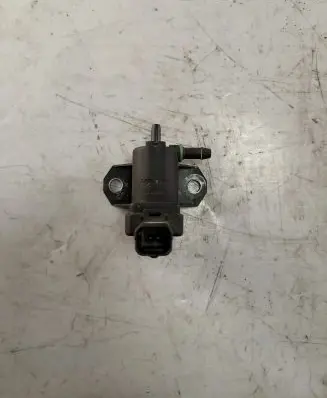 Citroen DS5 Turbo solenoid valve 9688124580