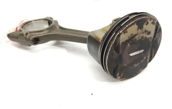 Opel Insignia A Piston with connecting rod A18XER