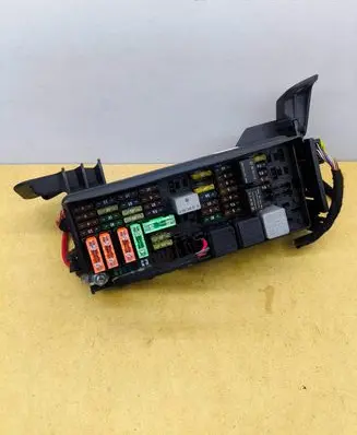 Mercedes-Benz ML W164 Fuse module A1645451740