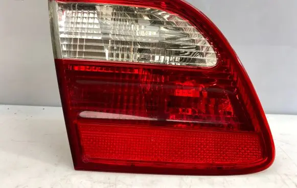 Mercedes-Benz E W211 Tailgate rear/tail lights A2118201364