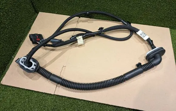 Renault Master IV Rear door wiring loom 242107081R