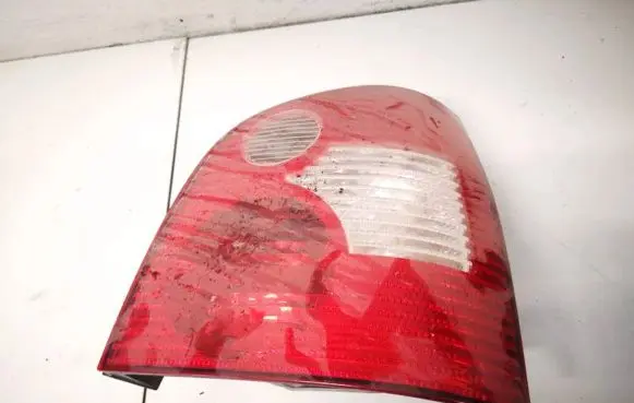 Volkswagen Polo Rear/tail lights 6q6945096g 6q6945112a
