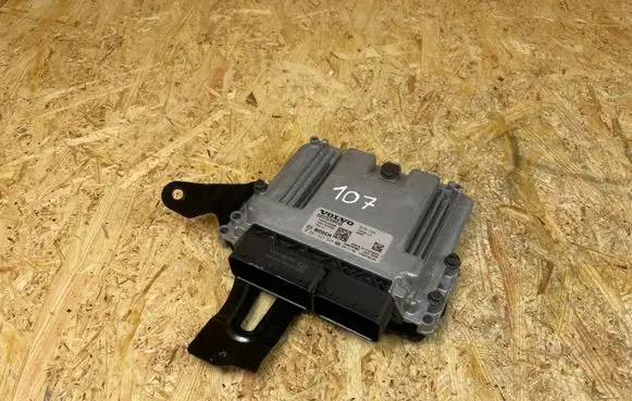 Volvo XC40 Engine control unit/module 32255068 31495669