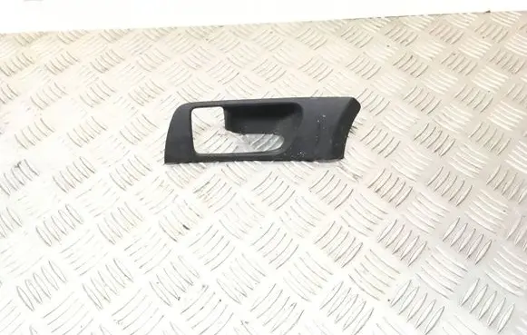 Toyota Avensis T250 Front door interior handle trim 