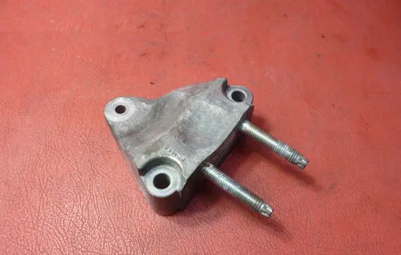 Ford Mondeo Mk III Engine mounting bracket 4S7Q6030AC