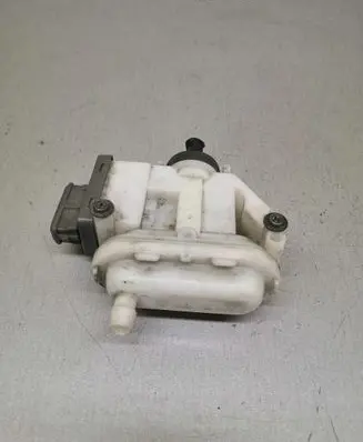 Volkswagen PASSAT B4 Central locking motor 3A0862153B