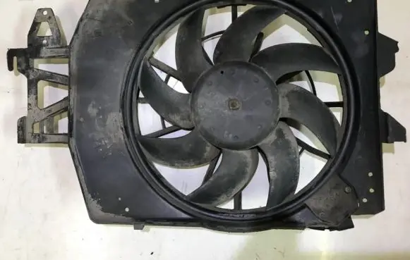 Ford Escort Radiator cooling fan shroud 95ab8c607ca 95ab-8c607-ca