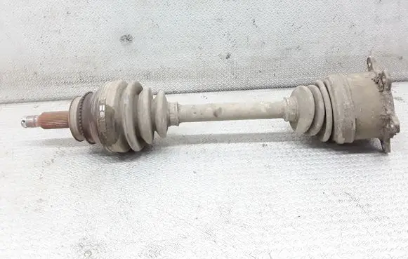 Mitsubishi Pajero Rear driveshaft