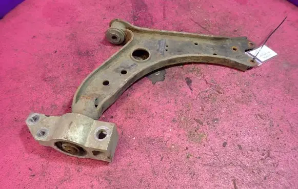 Volkswagen Golf IV Front control arm 1K0407189E