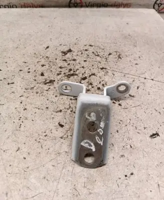 Toyota Yaris Rear door upper hinge