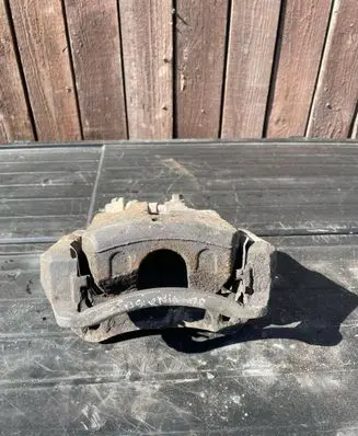 Opel Insignia A Front brake caliper