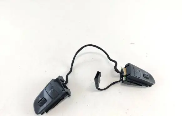 Audi A6 S6 C6 4F Steering wheel buttons/switches 4F0951527 4F0951527A
