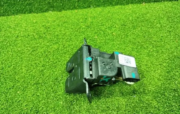 Hyundai Bayon Tailgate lock latch 81800Q0500