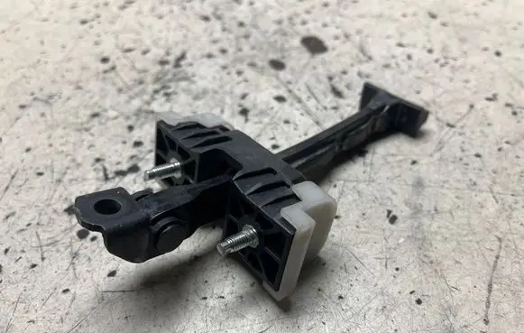 Opel Insignia A Rear door check strap stopper 13229108