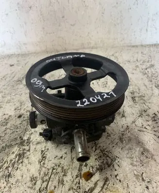 Mitsubishi Outlander Power steering pump