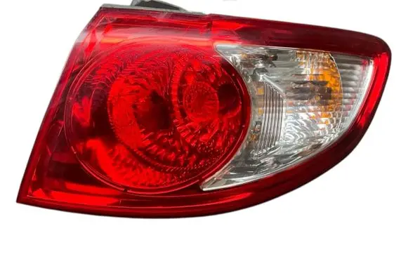 Hyundai Santa Fe Rear/tail lights 924022B0R