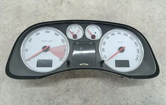 Peugeot 307 CC Speedometer (instrument cluster) 9655476680