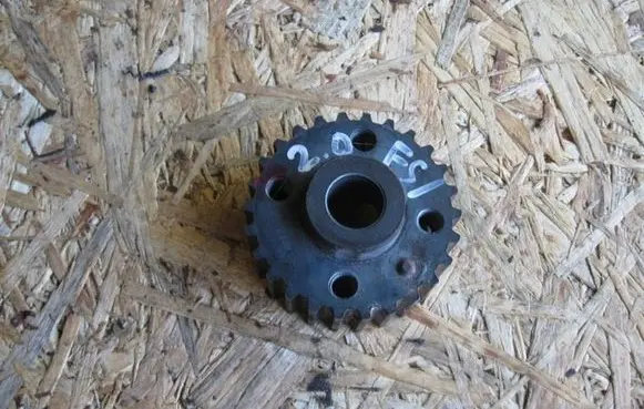 Audi A4 S4 B7 8E 8H Camshaft pulley/ VANOS 06A105263A