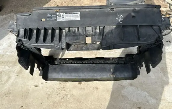 Volkswagen Tiguan Radiator support slam panel 