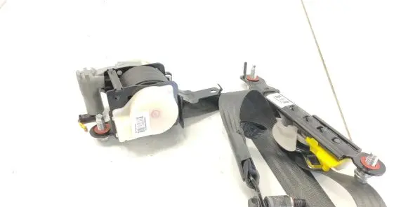 KIA Sportage Front seatbelt 888203U210