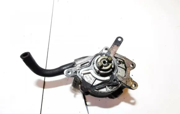 Jeep Grand Cherokee (WK) Vacuum pump a6422300165