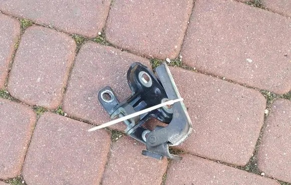 Opel Astra J Loading door hinge set 49TYS