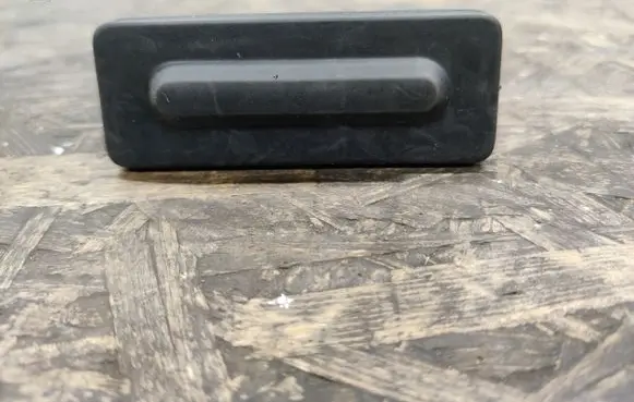 Opel Mokka B Tailgate opening switch 9820395580