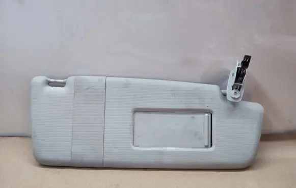 Volkswagen Touran I Sun visor
