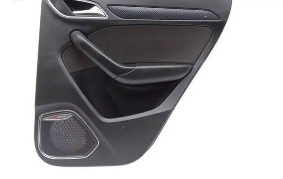 Audi Q3 8U Front door trim bar 8U0867306 8U0971693D 4H0959855A